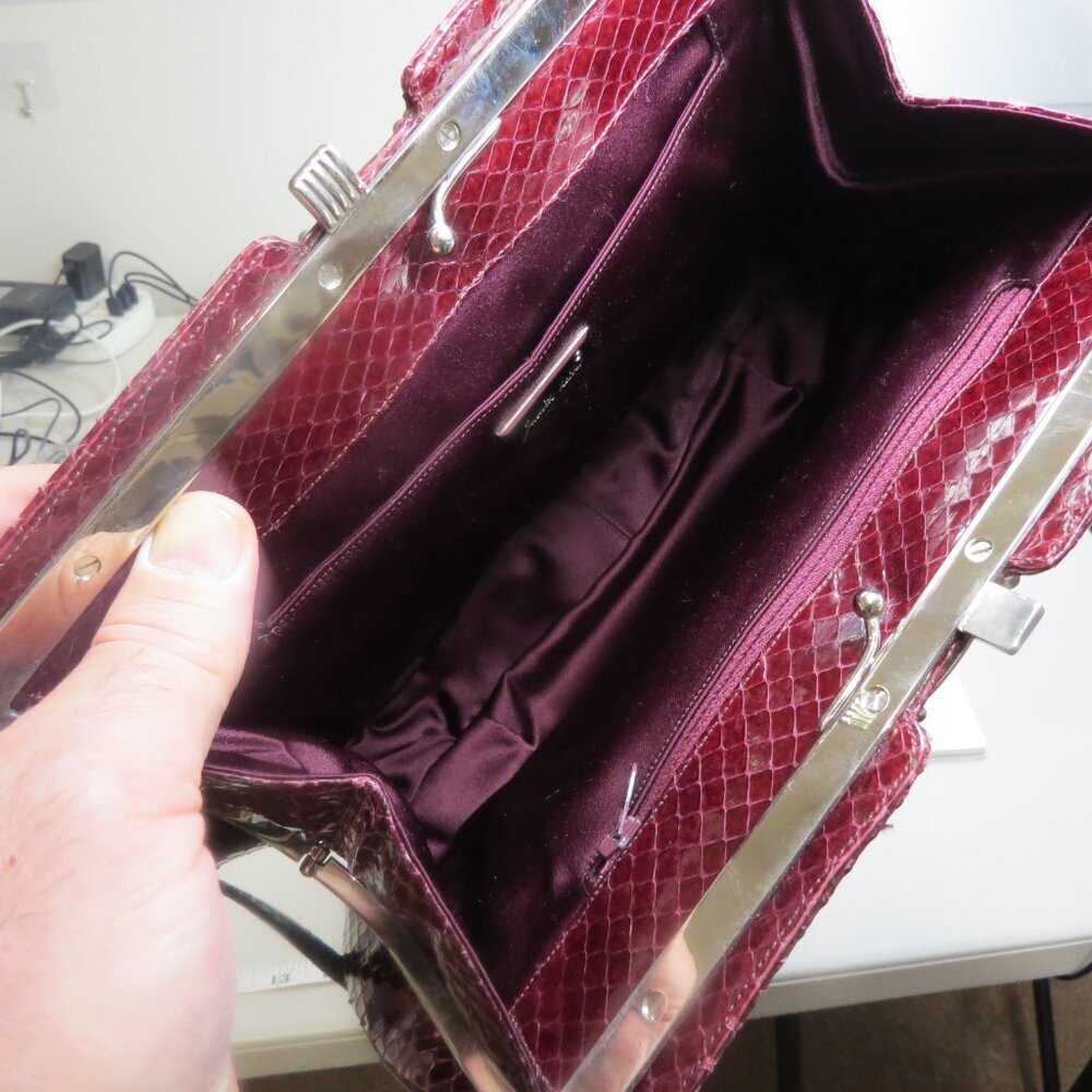 Judith Leiber python clutch bag - Picture 8 of 11